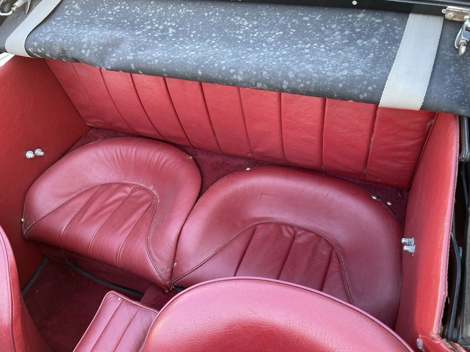 1963 Austin-Healey 3000 Mark II - Image 28 of 31