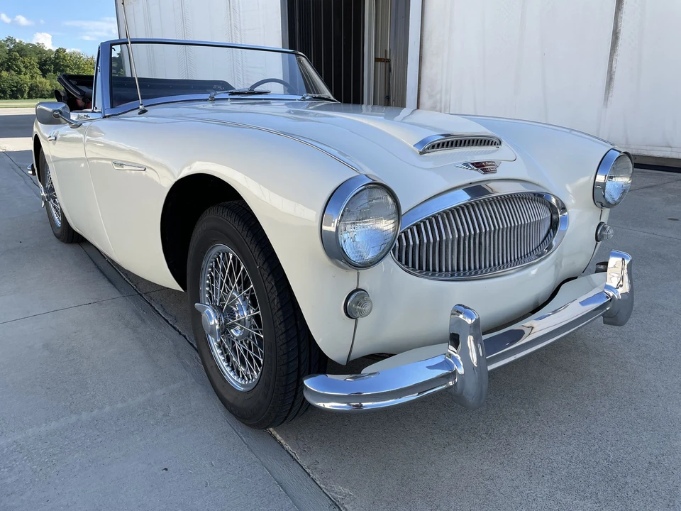 1963 Austin-Healey 3000 Mark II - Image 3 of 31