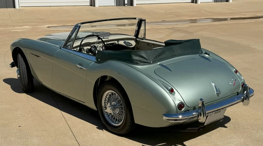 1963 Austin-Healey 3000 Mark II - Image 3 of 8