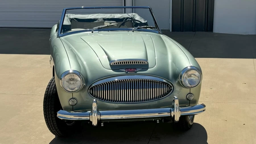 1963 Austin-Healey 3000 Mark II - Image 4 of 8
