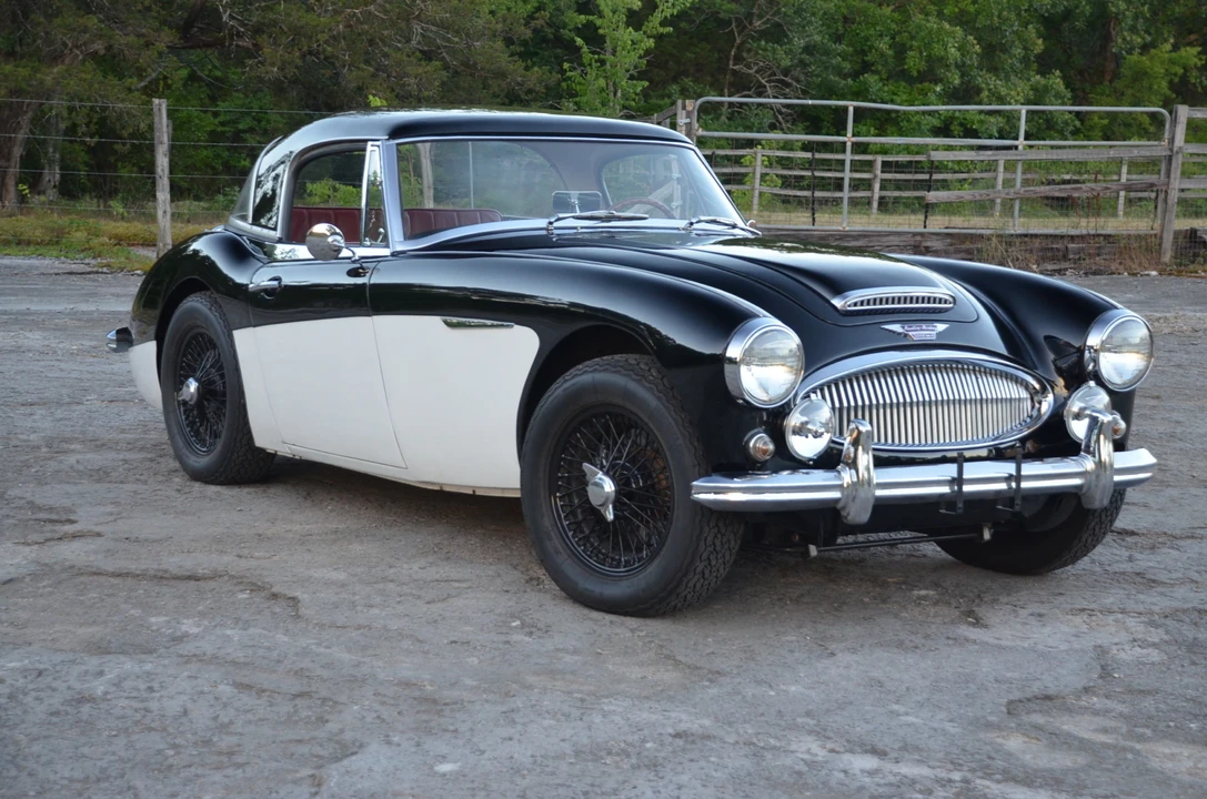 1963 Austin-Healey 3000 Mark II - Image 10 of 31