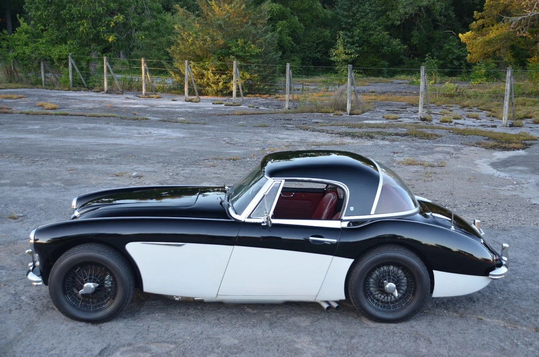 1963 Austin-Healey 3000 Mark II - Image 3 of 31