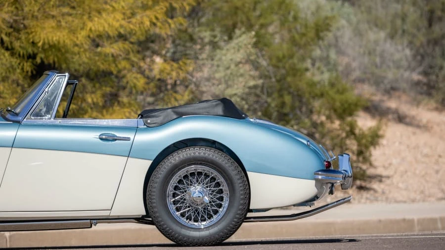 1963 Austin-Healey 3000 Mark II - Image 16 of 28