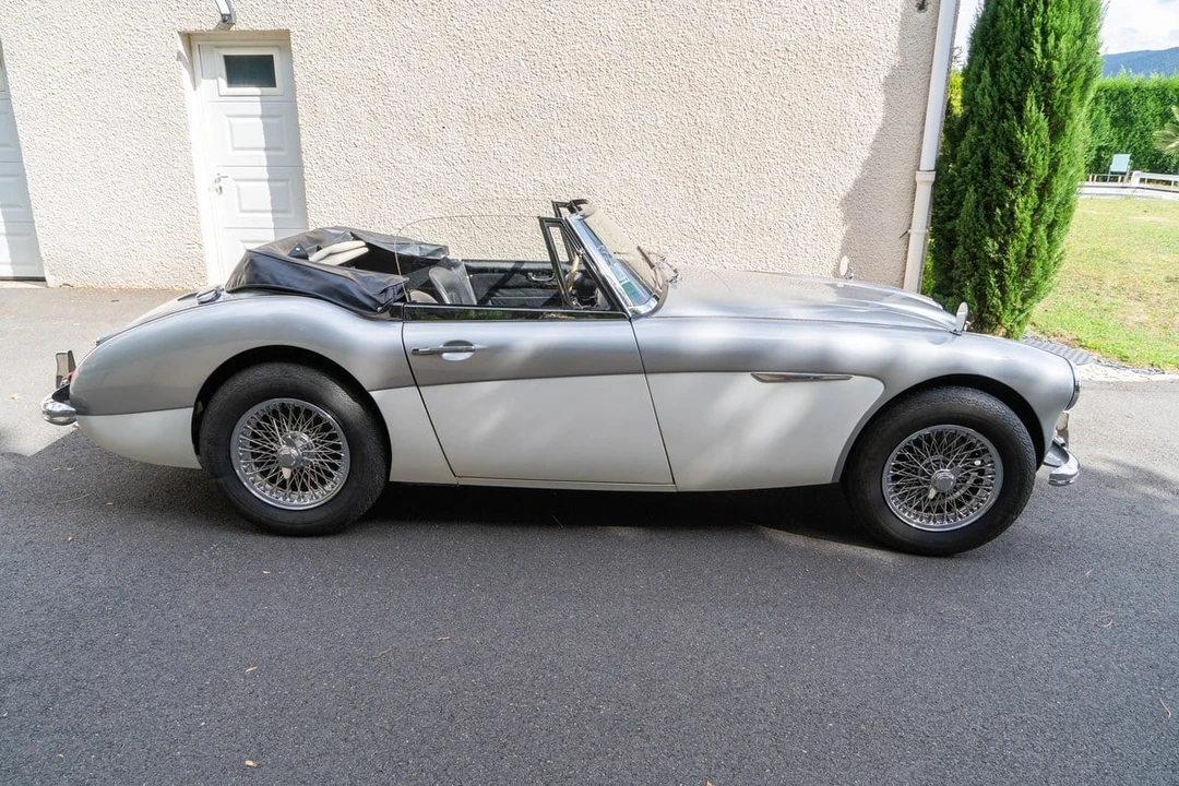 1963 Austin-Healey 3000 Mark II - Image 10 of 30