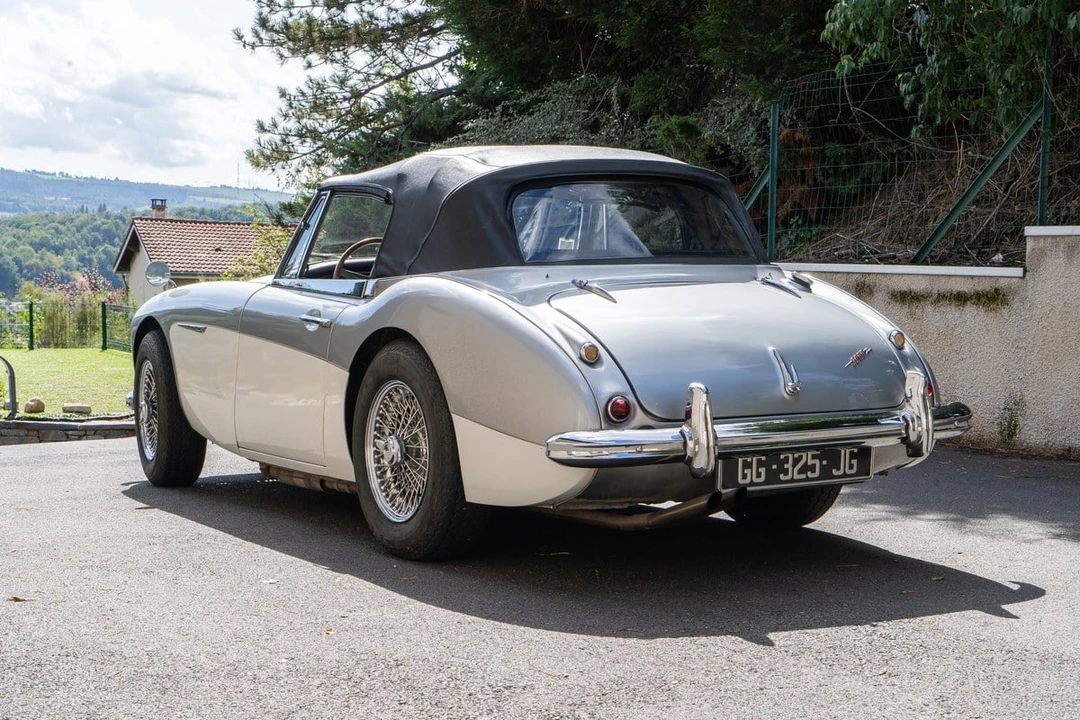 1963 Austin-Healey 3000 Mark II - Image 15 of 30