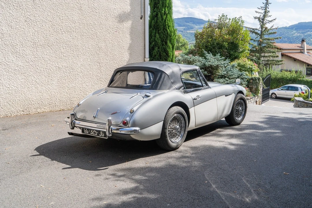 1963 Austin-Healey 3000 Mark II - Image 18 of 30