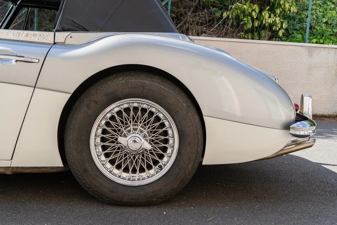 1963 Austin-Healey 3000 Mark II - Image 24 of 30