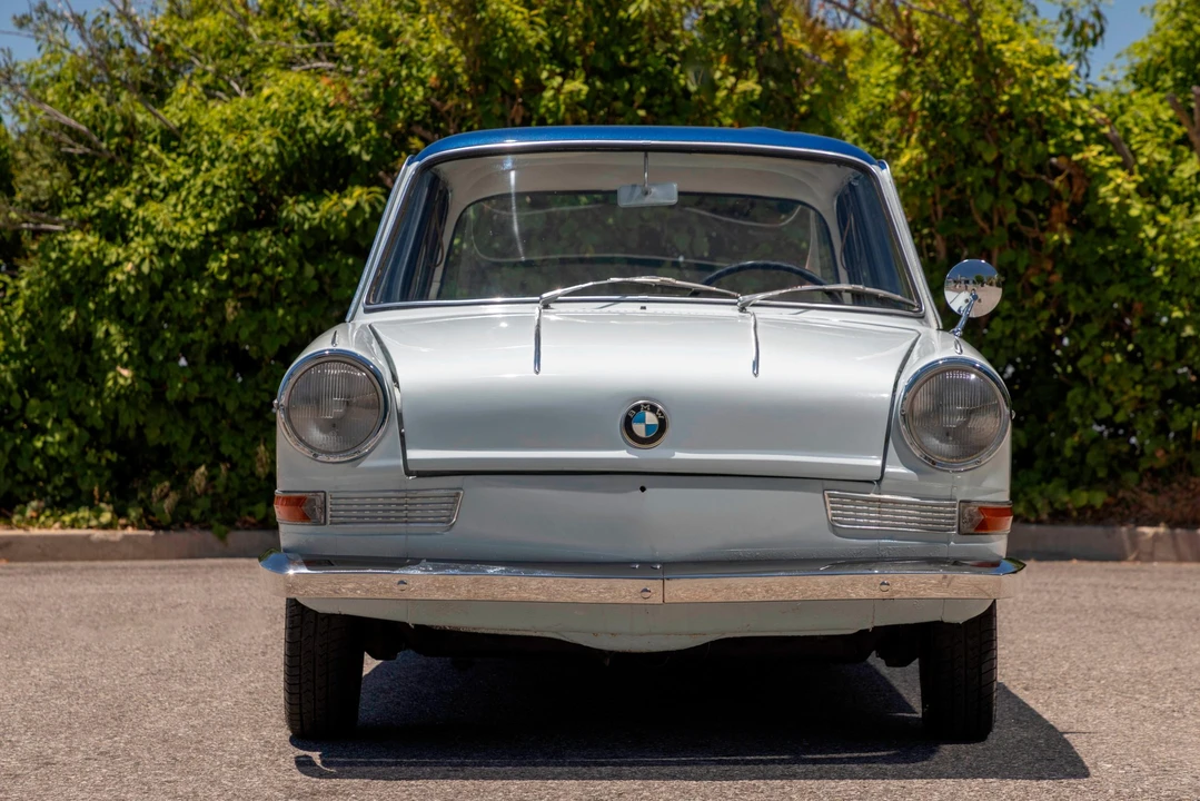 1963 BMW 700 - Image 3 of 31