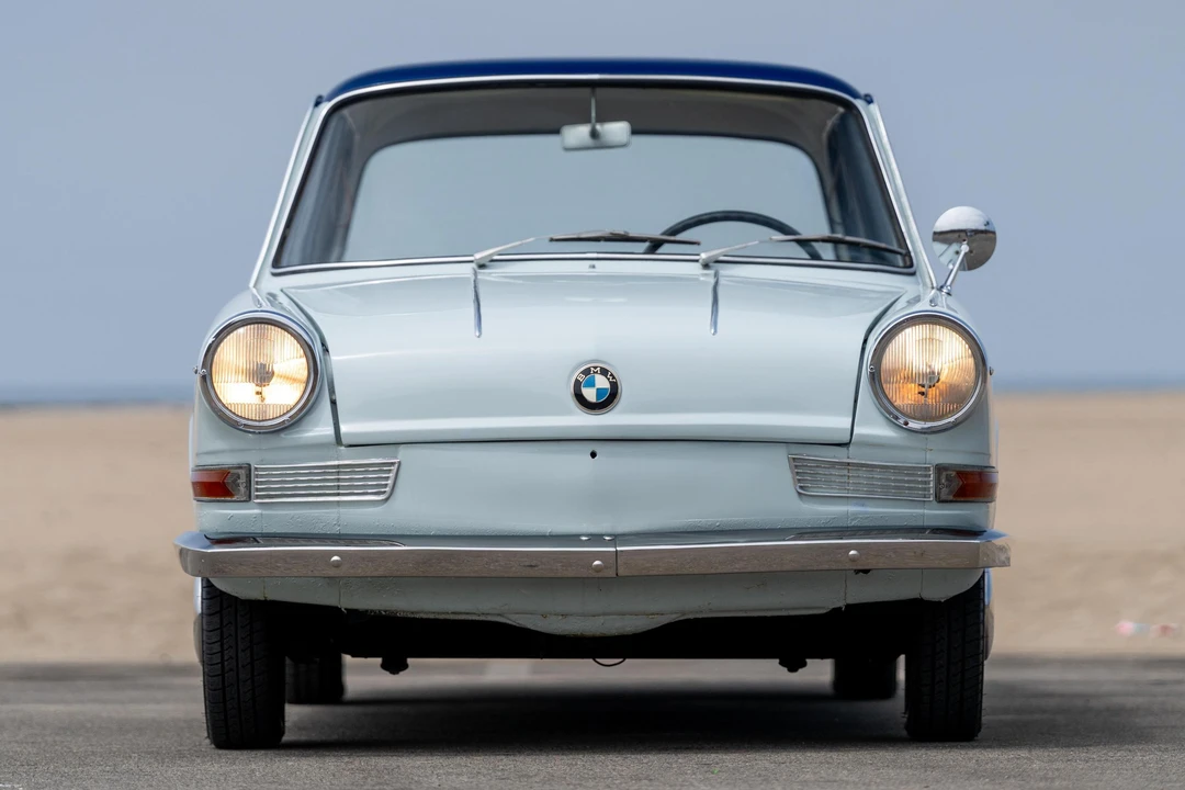1963 BMW 700 - Image 2 of 31