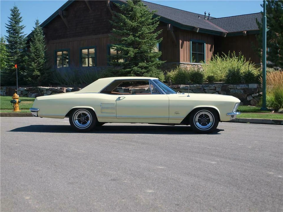1963 Buick Riviera 1st Gen - Image 5 of 5