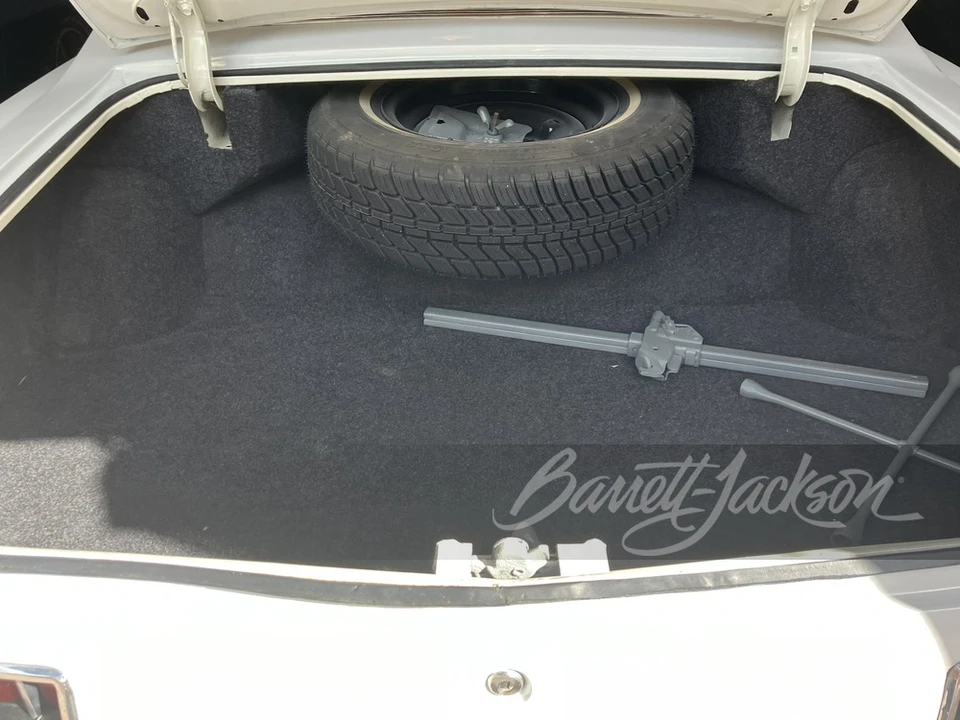 1963 Buick Riviera 1st Gen - Image 17 of 18