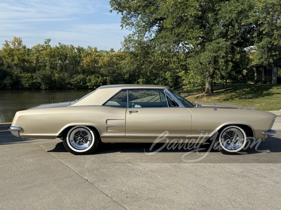 1963 Buick Riviera 1st Gen - Image 5 of 8