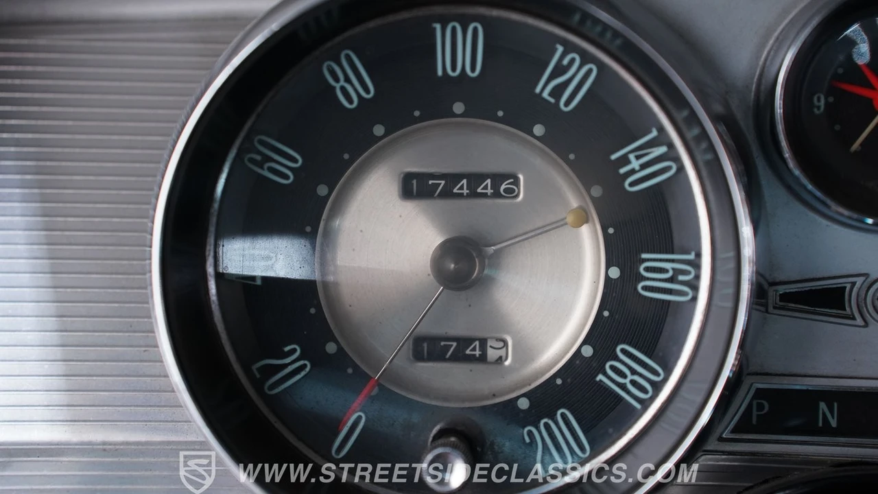 1963 Buick Electra - Image 20 of 30
