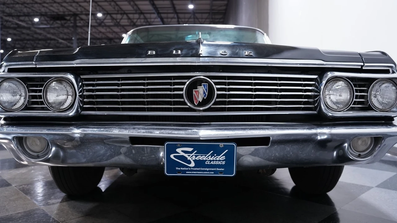 1963 Buick Electra - Image 29 of 30