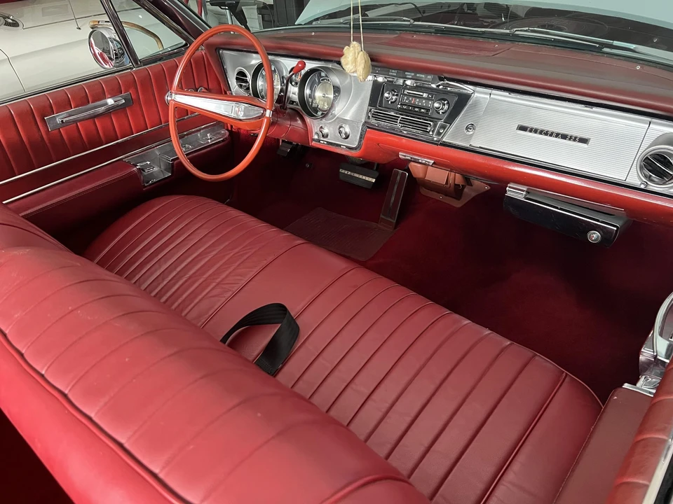 1963 Buick Electra - Image 28 of 31