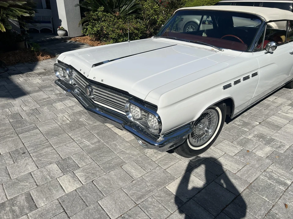 1963 Buick Electra - Image 16 of 31
