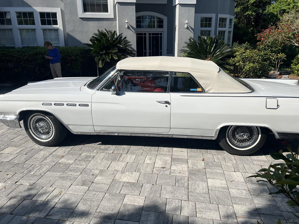 1963 Buick Electra - Image 10 of 31