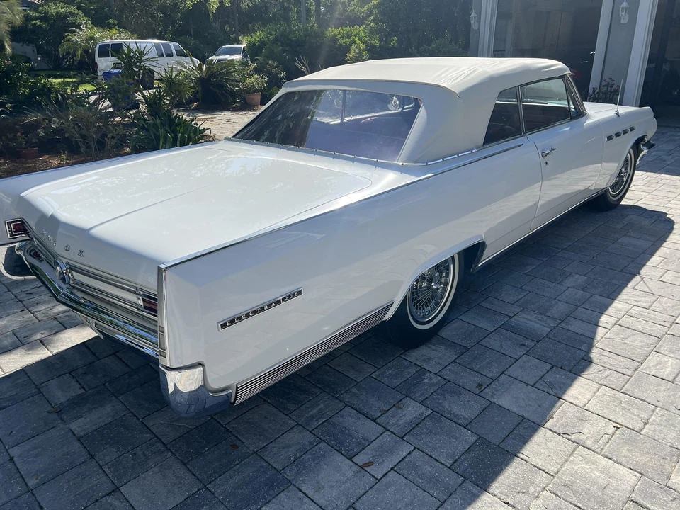 1963 Buick Electra - Image 13 of 31