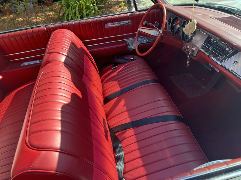 1963 Buick Electra - Image 30 of 31