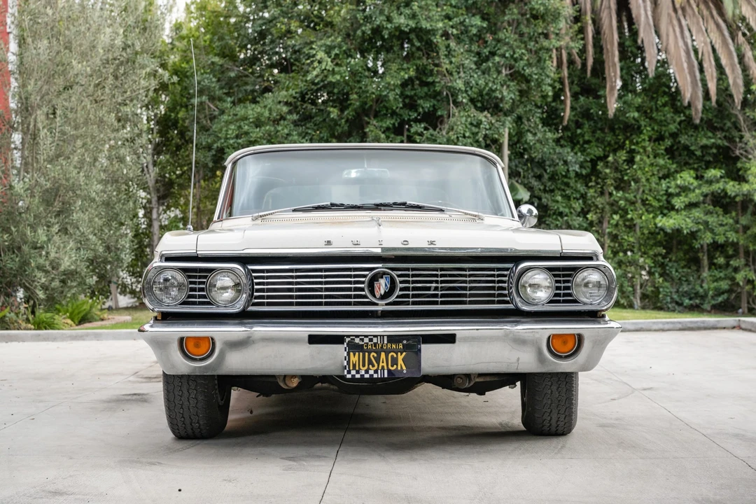 1963 Buick Electra - Image 12 of 31