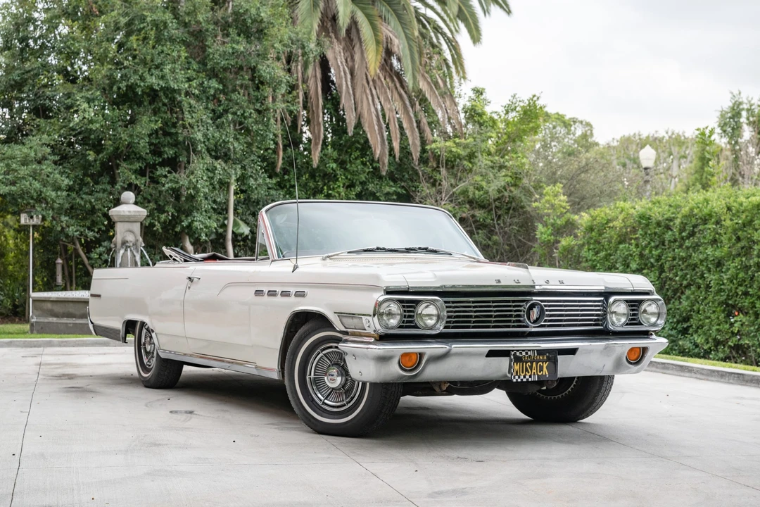1963 Buick Electra - Image 13 of 31
