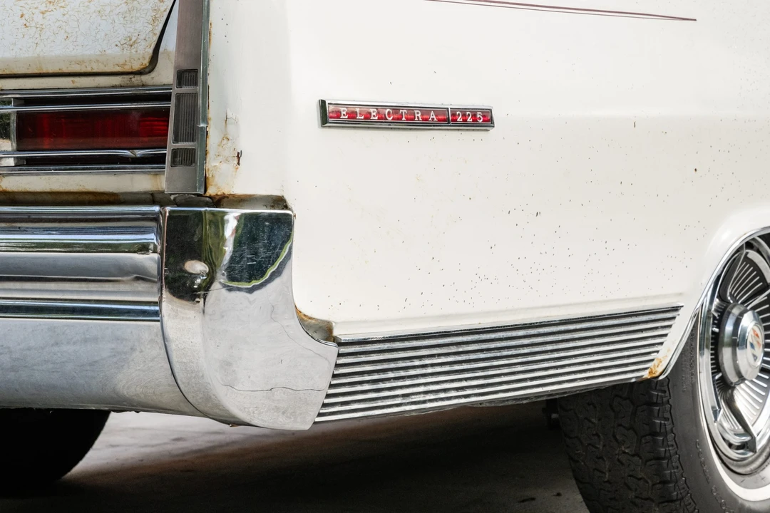 1963 Buick Electra - Image 31 of 31