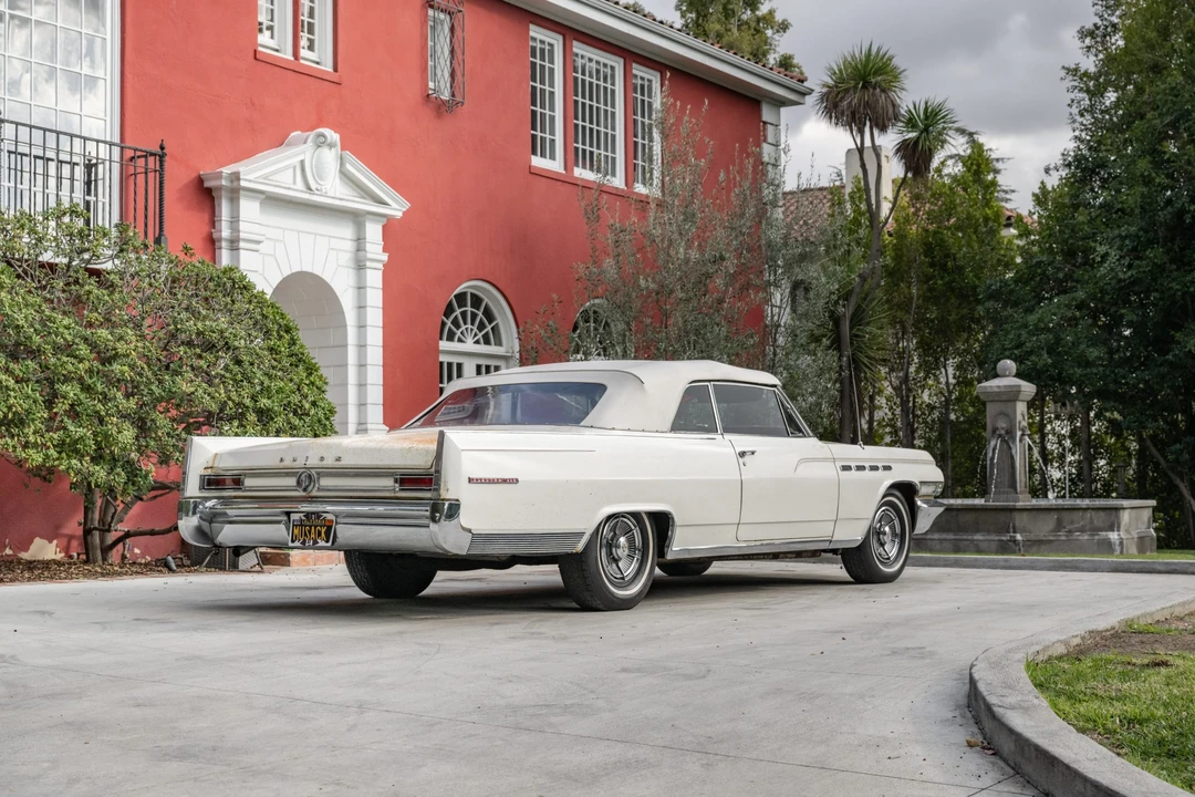 1963 Buick Electra - Image 6 of 31