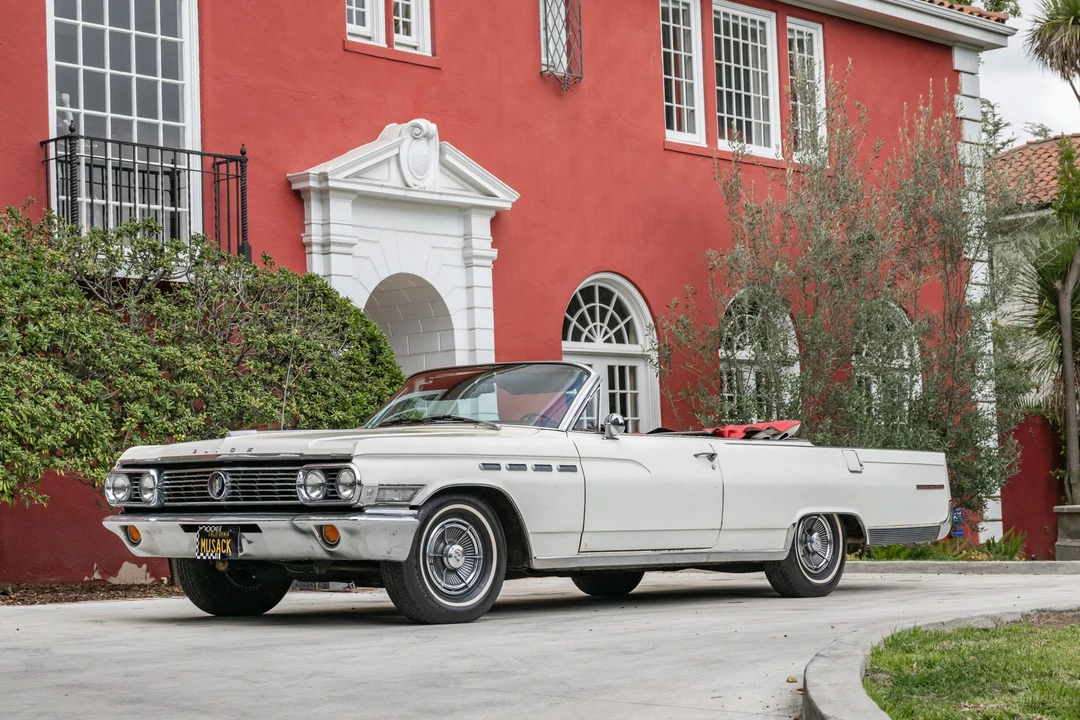 1963 Buick Electra - Image 10 of 31