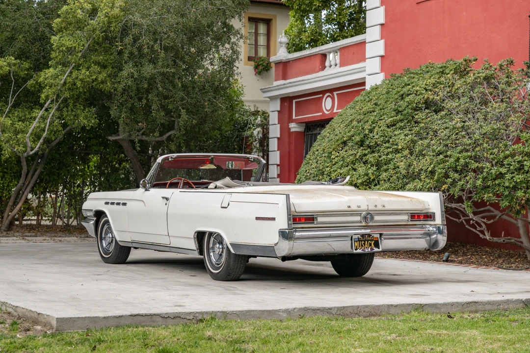 1963 Buick Electra - Image 18 of 31