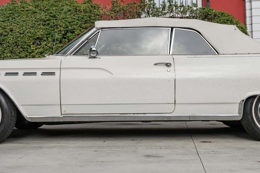1963 Buick Electra - Image 24 of 31