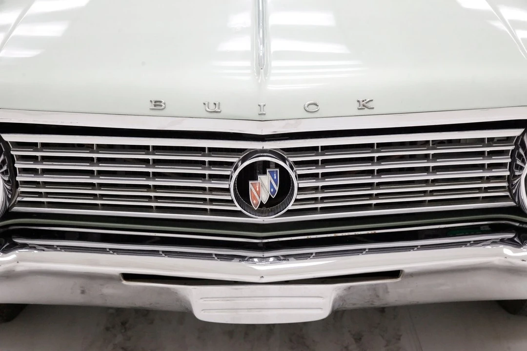 1963 Buick Electra - Image 13 of 21