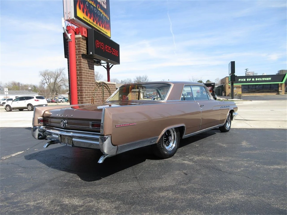 1963 Buick Electra - Image 11 of 31