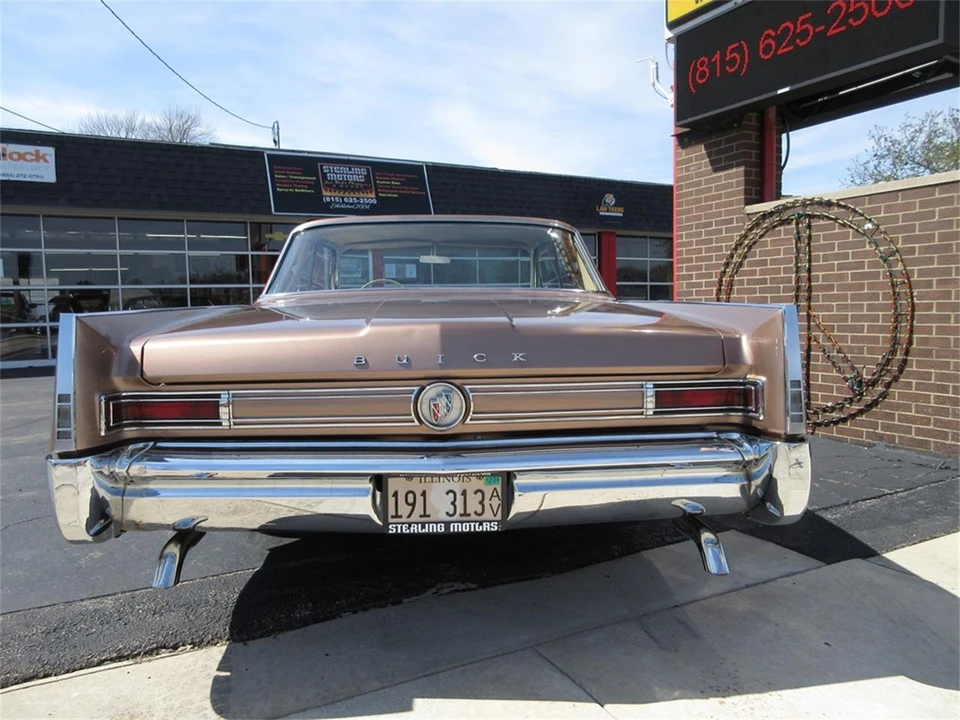 1963 Buick Electra - Image 13 of 31