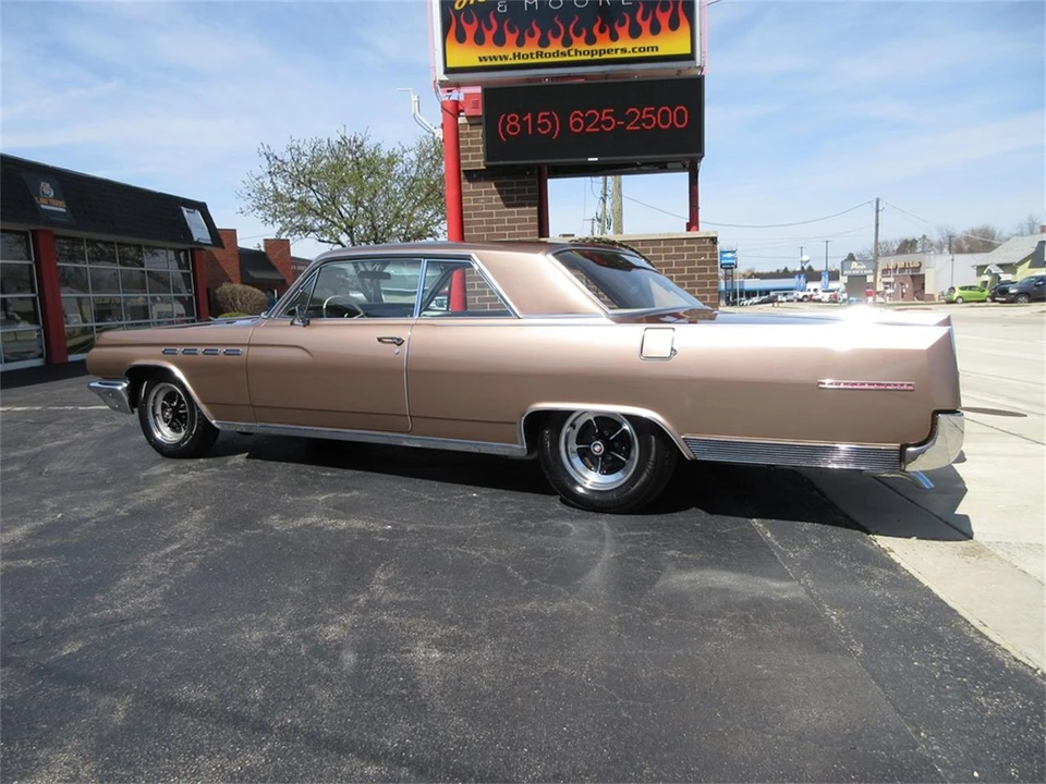 1963 Buick Electra - Image 17 of 31
