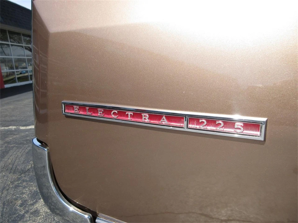 1963 Buick Electra - Image 31 of 31