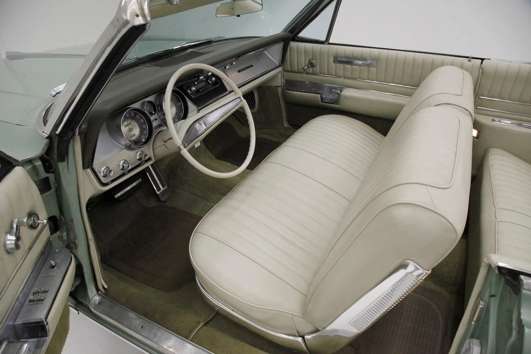 1963 Buick Electra - Image 28 of 31