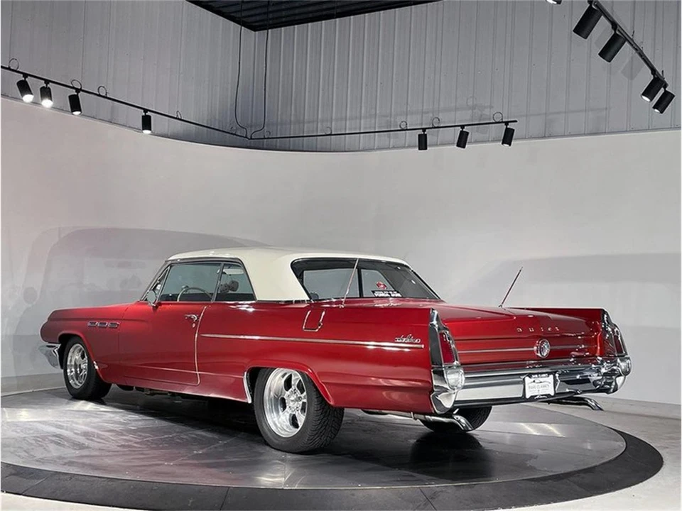 1963 Buick LeSabre - Image 10 of 31