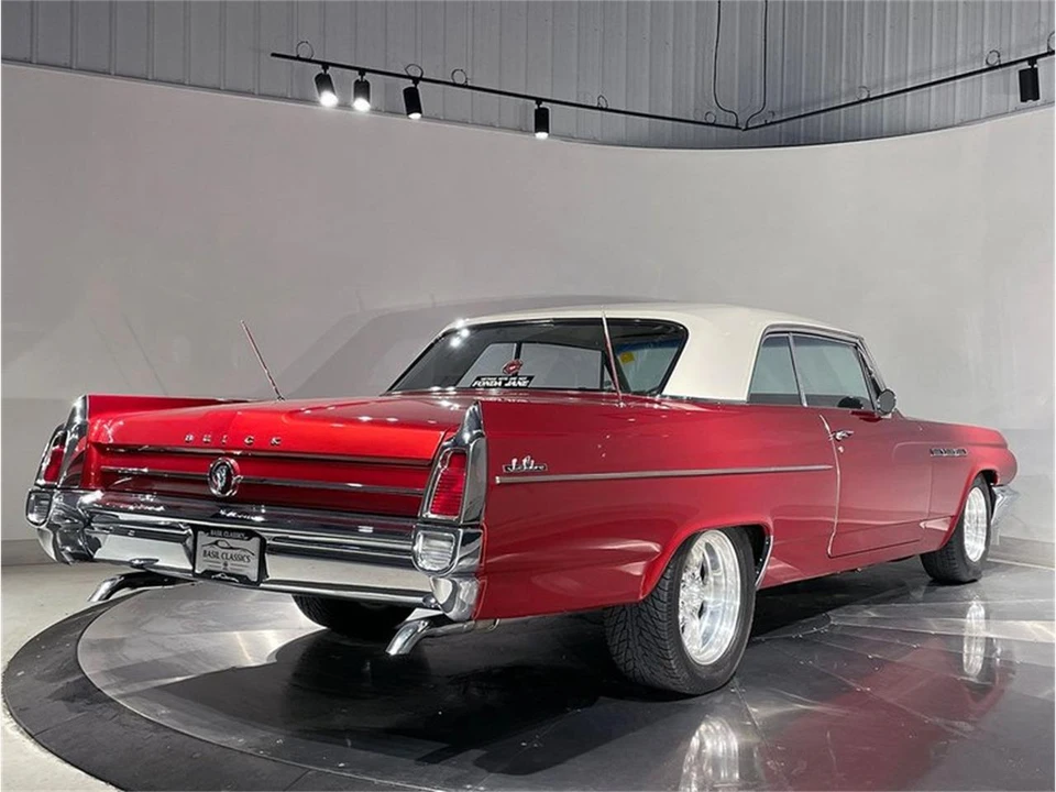 1963 Buick LeSabre - Image 6 of 31