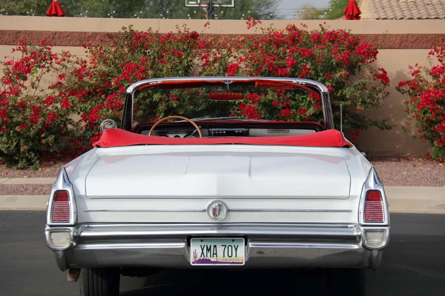 1963 Buick LeSabre - Image 15 of 31
