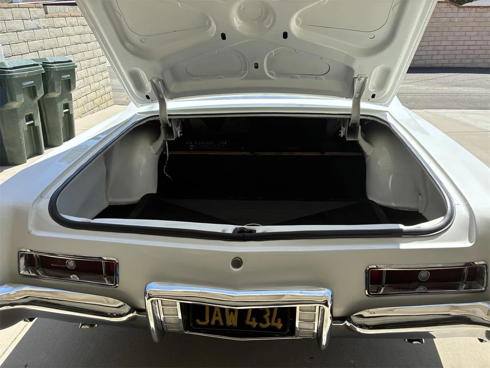 1963 Buick Riviera 1st Gen - Image 7 of 10