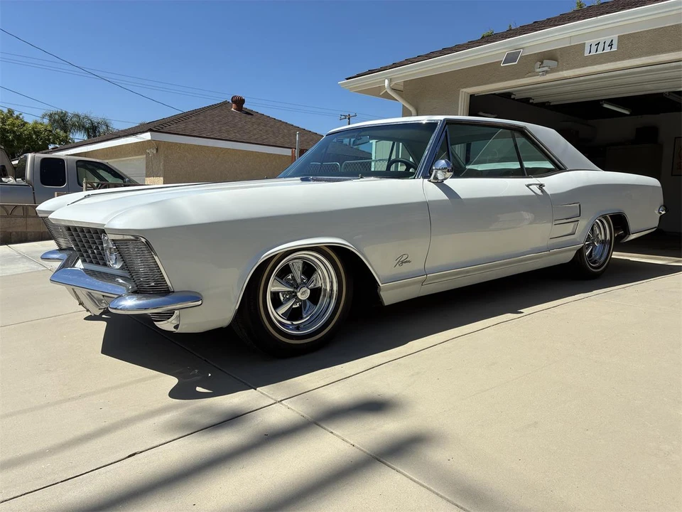 1963 Buick Riviera 1st Gen - Image 9 of 10