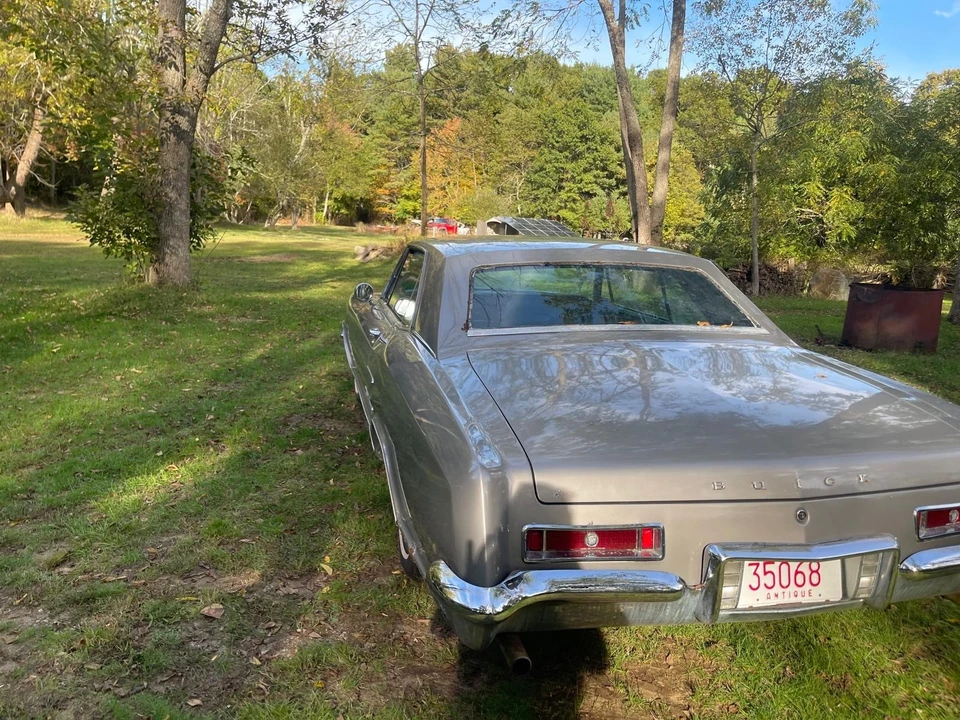 1963 Buick Riviera 1st Gen - Image 10 of 21