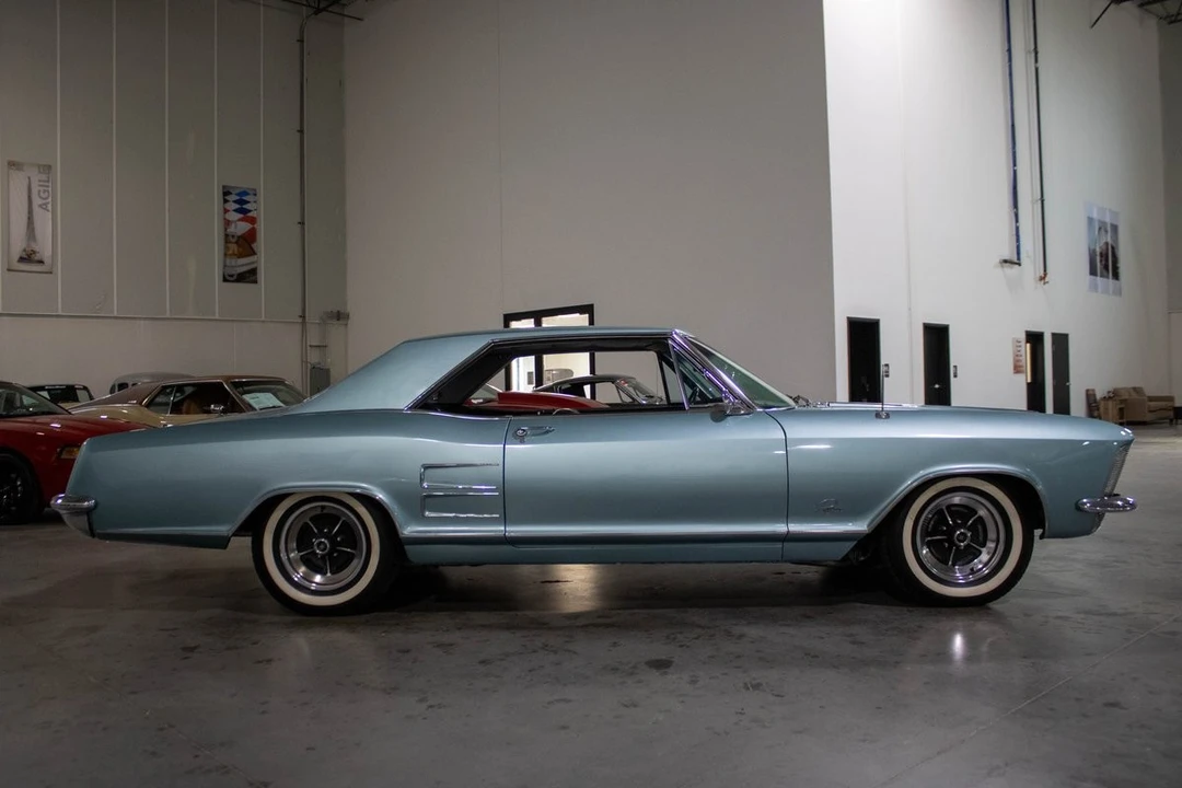 1963 Buick Riviera 1st Gen - Image 7 of 12