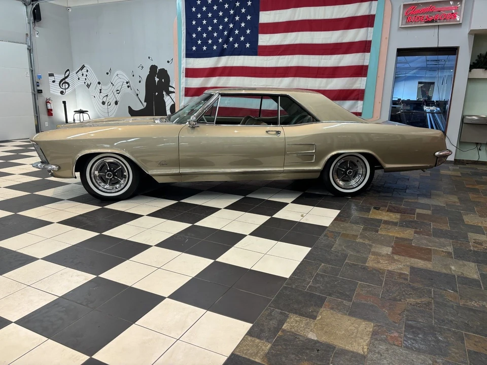 1963 Buick Riviera 1st Gen - Image 17 of 21