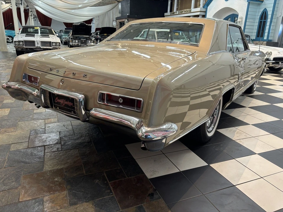 1963 Buick Riviera 1st Gen - Image 9 of 21