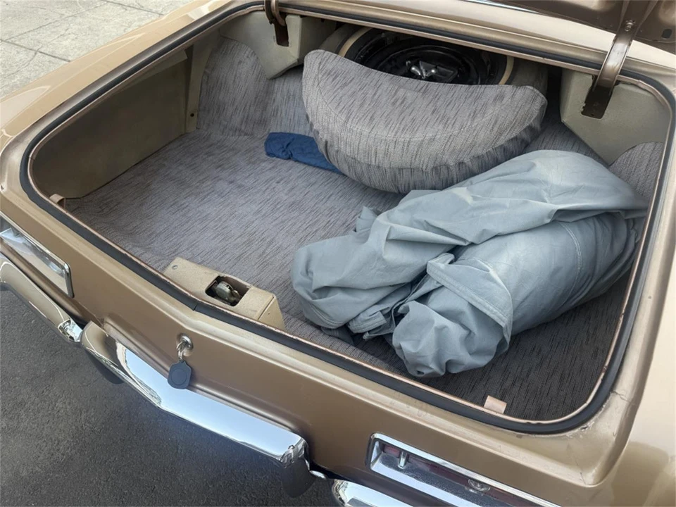 1963 Buick Riviera 1st Gen - Image 23 of 24