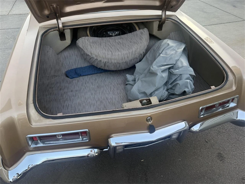 1963 Buick Riviera 1st Gen - Image 19 of 24