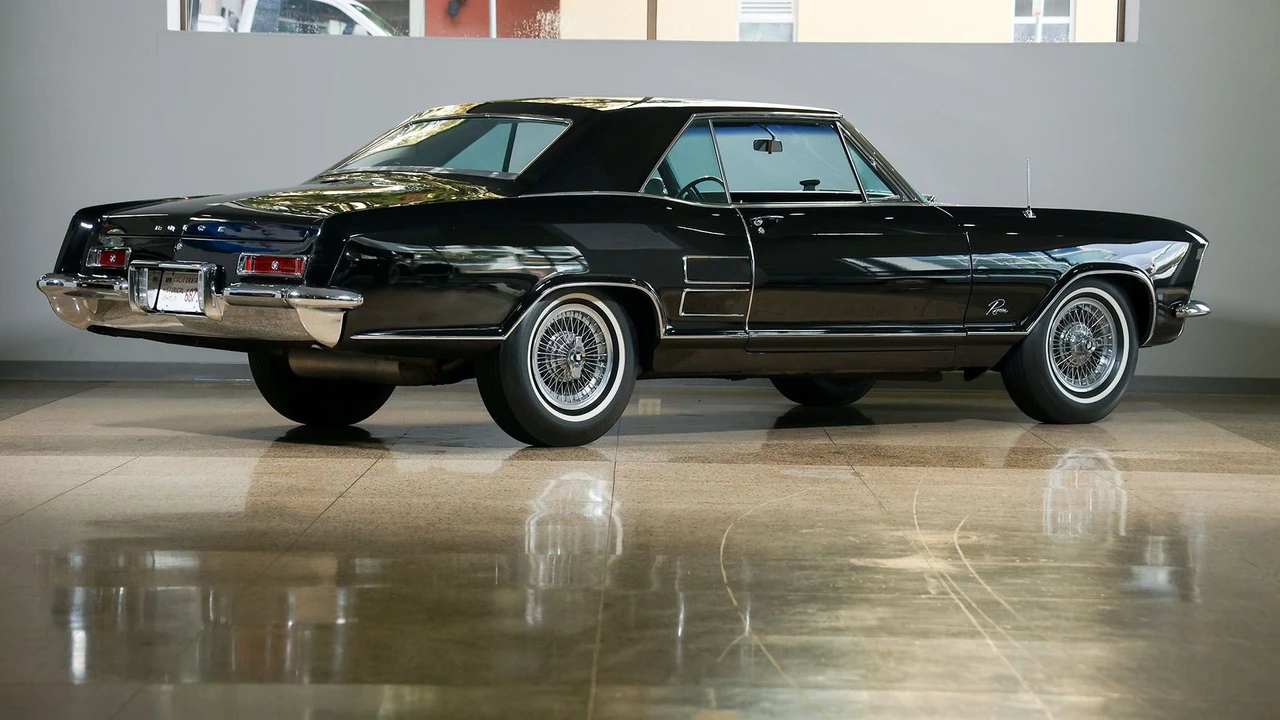 1963 Buick Riviera 1st Gen - Image 4 of 31