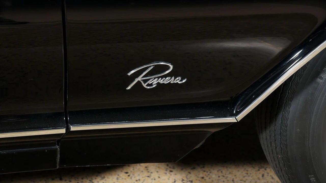 1963 Buick Riviera 1st Gen - Image 12 of 31