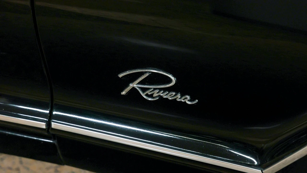 1963 Buick Riviera 1st Gen - Image 9 of 31